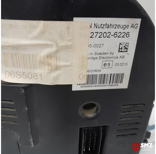 MAN Occ instrumentenpaneel MAN - Mērinstrumentu panelis - Kravas automašīna: foto 3 MAN Occ instrumentenpaneel MAN - Mērinstrumentu panelis - Kravas automašīna: foto 3