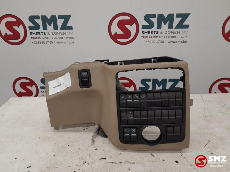 MAN Occ instrumentenpaneel+schakelaars MAN - Kabīne un interjers - Kravas automašīna: foto 1 MAN Occ instrumentenpaneel+schakelaars MAN - Kabīne un interjers - Kravas automašīna: foto 1