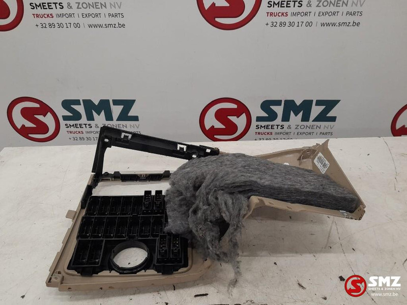 MAN Occ instrumentenpaneel+schakelaars MAN - Kabīne un interjers - Kravas automašīna: foto 3 MAN Occ instrumentenpaneel+schakelaars MAN - Kabīne un interjers - Kravas automašīna: foto 3