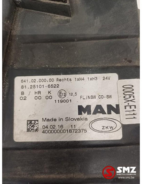MAN Occ mistlicht rechts MAN - Miglas lukturis - Kravas automašīna: foto 5 MAN Occ mistlicht rechts MAN - Miglas lukturis - Kravas automašīna: foto 5