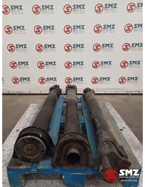 MAN Occ set cardanassen MAN - Pusass - Kravas automašīna: foto 3 MAN Occ set cardanassen MAN - Pusass - Kravas automašīna: foto 3