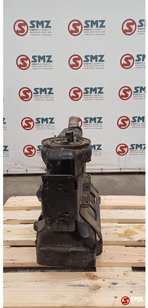 Mercedes-Benz Occ AdBluetank 25L + AdBlueniveausensor Mercedes - Degvielas sistēma - Kravas automašīna: foto 4 Mercedes-Benz Occ AdBluetank 25L + AdBlueniveausensor Mercedes - Degvielas sistēma - Kravas automašīna: foto 4