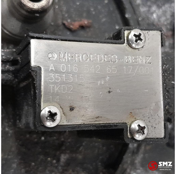 Mercedes-Benz Occ AdBluetank 60L + AdBlueniveausensor Mercedes - Degvielas sistēma - Kravas automašīna: foto 5 Mercedes-Benz Occ AdBluetank 60L + AdBlueniveausensor Mercedes - Degvielas sistēma - Kravas automašīna: foto 5