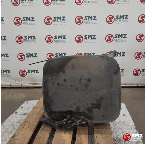 Mercedes-Benz Occ AdBluetank 95L Mercedes - Degvielas sistēma - Kravas automašīna: foto 3 Mercedes-Benz Occ AdBluetank 95L Mercedes - Degvielas sistēma - Kravas automašīna: foto 3