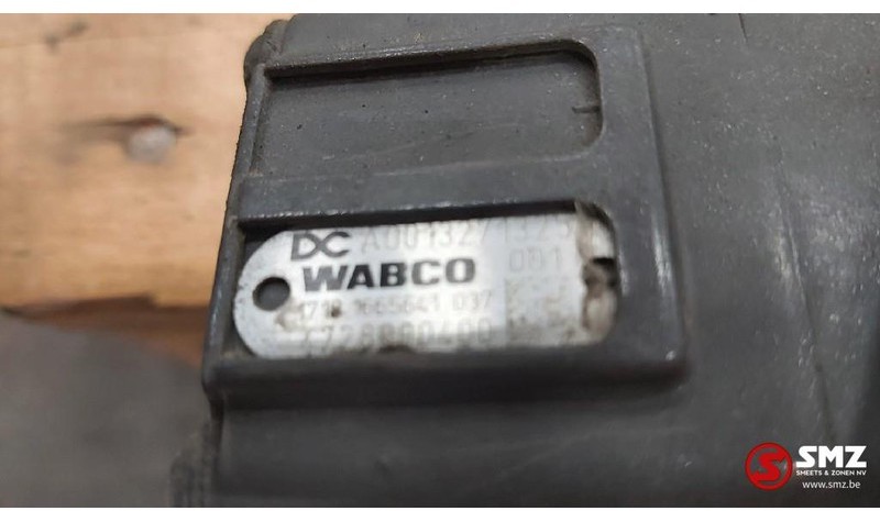 Mercedes-Benz Occ ECAS-magneetventiel Mercedes Actros MP4 - Pneimo piekare - Kravas automašīna: foto 3 Mercedes-Benz Occ ECAS-magneetventiel Mercedes Actros MP4 - Pneimo piekare - Kravas automašīna: foto 3