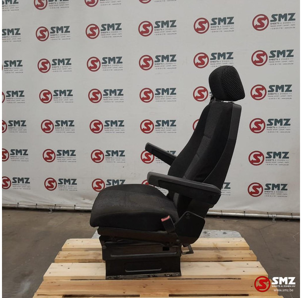 Mercedes-Benz Occ bijrijdersstoel Mercedes - Kabīne un interjers - Kravas automašīna: foto 4 Mercedes-Benz Occ bijrijdersstoel Mercedes - Kabīne un interjers - Kravas automašīna: foto 4