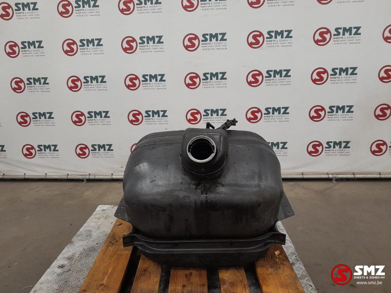 Mercedes-Benz Occ brandstoftank 125L Mercedes - Degvielas tvertne - Kravas automašīna: foto 1 Mercedes-Benz Occ brandstoftank 125L Mercedes - Degvielas tvertne - Kravas automašīna: foto 1
