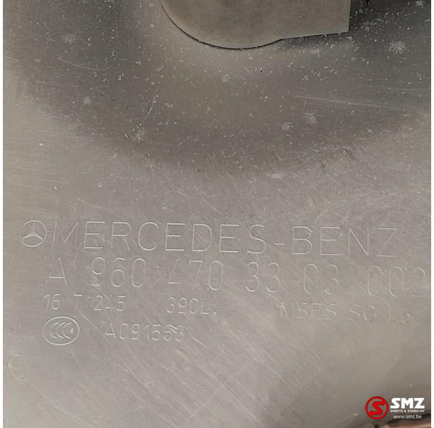Mercedes-Benz Occ brandstoftank 390L Mercedes - Degvielas tvertne - Kravas automašīna: foto 5 Mercedes-Benz Occ brandstoftank 390L Mercedes - Degvielas tvertne - Kravas automašīna: foto 5