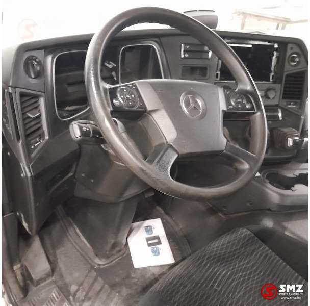 Kabīne un interjers - Kravas automašīna Mercedes-Benz Occ cabine Mercedes Actros MP4 low: foto 15 Kabīne un interjers - Kravas automašīna Mercedes-Benz Occ cabine Mercedes Actros MP4 low: foto 15