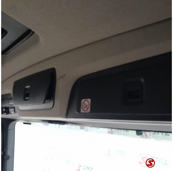 Kabīne un interjers - Kravas automašīna Mercedes-Benz Occ cabine Mercedes Actros MP4 low: foto 13 Kabīne un interjers - Kravas automašīna Mercedes-Benz Occ cabine Mercedes Actros MP4 low: foto 13