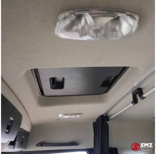 Kabīne un interjers - Kravas automašīna Mercedes-Benz Occ cabine Mercedes Actros MP4 low: foto 17 Kabīne un interjers - Kravas automašīna Mercedes-Benz Occ cabine Mercedes Actros MP4 low: foto 17