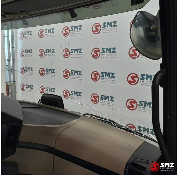 Kabīne un interjers - Kravas automašīna Mercedes-Benz Occ cabine Mercedes Actros MP4 low: foto 9 Kabīne un interjers - Kravas automašīna Mercedes-Benz Occ cabine Mercedes Actros MP4 low: foto 9