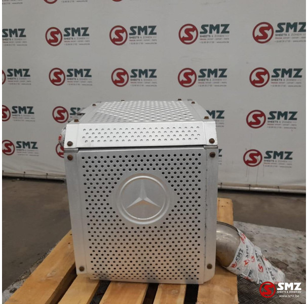 Mercedes-Benz Occ katalysator Euro 4 Mercedes - Katalizators - Kravas automašīna: foto 1 Mercedes-Benz Occ katalysator Euro 4 Mercedes - Katalizators - Kravas automašīna: foto 1