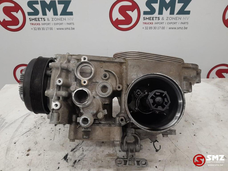 Mercedes-Benz Occ oliefilter + oliekoeler Mercedes - Eļļas filtrs - Kravas automašīna: foto 2 Mercedes-Benz Occ oliefilter + oliekoeler Mercedes - Eļļas filtrs - Kravas automašīna: foto 2