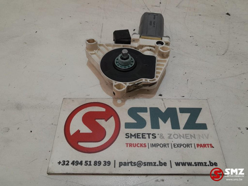 Mercedes-Benz Occ raamliftmotor Mercedes - Durvis un rezerves daļas - Kravas automašīna: foto 4 Mercedes-Benz Occ raamliftmotor Mercedes - Durvis un rezerves daļas - Kravas automašīna: foto 4
