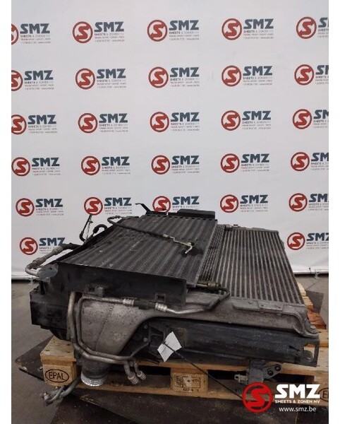 Mercedes-Benz Occ radiator Mercedes Actros MP4 A9605002701 - Radiators - Kravas automašīna: foto 2 Mercedes-Benz Occ radiator Mercedes Actros MP4 A9605002701 - Radiators - Kravas automašīna: foto 2