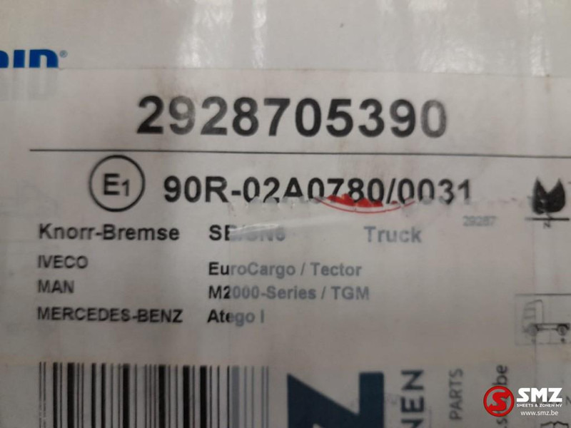 Mercedes-Benz Remblokkenset Mercedes - Bremžu kluči - Kravas automašīna: foto 4 Mercedes-Benz Remblokkenset Mercedes - Bremžu kluči - Kravas automašīna: foto 4