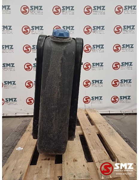 Renault Occ AdBluetank Renault - Degvielas sistēma - Kravas automašīna: foto 1 Renault Occ AdBluetank Renault - Degvielas sistēma - Kravas automašīna: foto 1