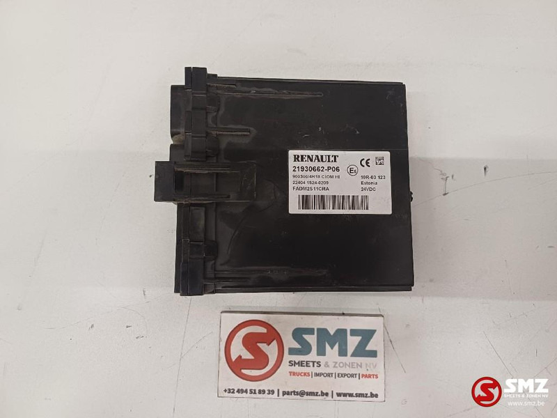 Renault Occ ECU CIOM regeleenheid Renault - Elektroniskais vadības bloks (ECU) - Kravas automašīna: foto 2 Renault Occ ECU CIOM regeleenheid Renault - Elektroniskais vadības bloks (ECU) - Kravas automašīna: foto 2