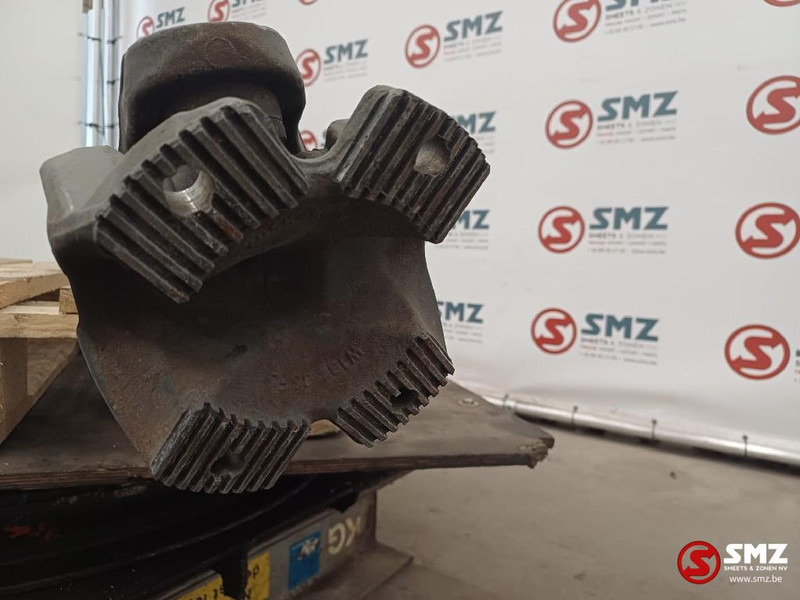 Renault Occ cardanas Renault - Pusass - Kravas automašīna: foto 2 Renault Occ cardanas Renault - Pusass - Kravas automašīna: foto 2