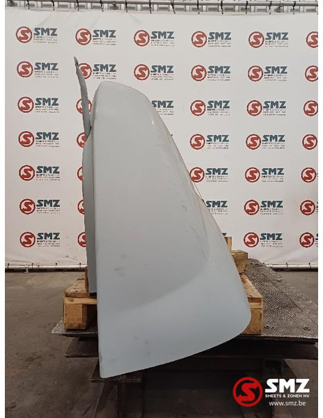 Renault Occ dakspoiler Renault - Aerodinamika/ Spoileris - Kravas automašīna: foto 4 Renault Occ dakspoiler Renault - Aerodinamika/ Spoileris - Kravas automašīna: foto 4