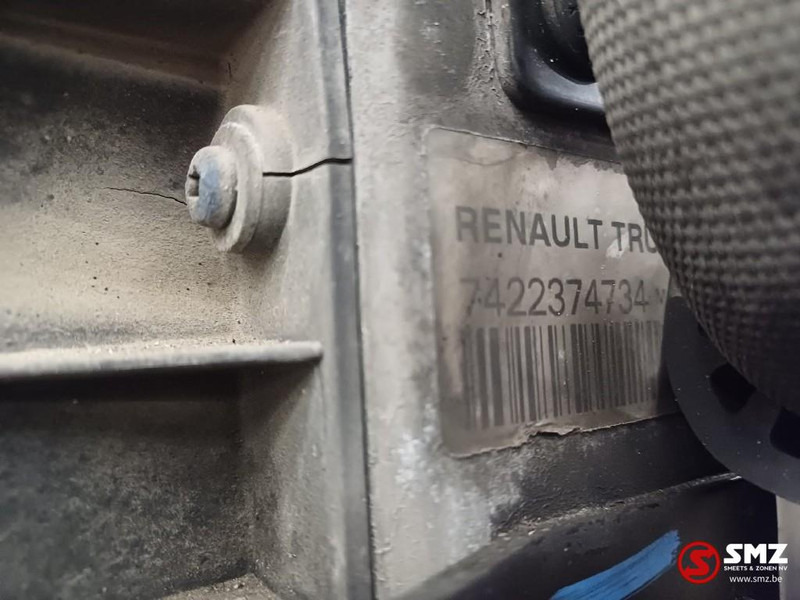 Renault Occ radiator + intercooler Renault - Radiators - Kravas automašīna: foto 3 Renault Occ radiator + intercooler Renault - Radiators - Kravas automašīna: foto 3