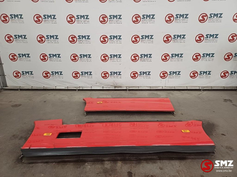 Renault Occ set side skirts L/R Renault - Rāmis/ Šasija - Kravas automašīna: foto 1 Renault Occ set side skirts L/R Renault - Rāmis/ Šasija - Kravas automašīna: foto 1