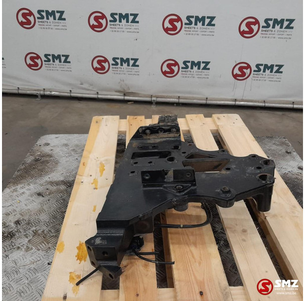 Renault Occ voorbumperbeugel links Renault - Rāmis/ Šasija - Kravas automašīna: foto 4 Renault Occ voorbumperbeugel links Renault - Rāmis/ Šasija - Kravas automašīna: foto 4