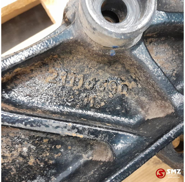 Renault Occ voorbumperbeugel rechts Renault - Rāmis/ Šasija - Kravas automašīna: foto 5 Renault Occ voorbumperbeugel rechts Renault - Rāmis/ Šasija - Kravas automašīna: foto 5