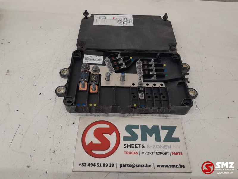 Renault Occ zekeringskast Renault - Elektrosistēma - Kravas automašīna: foto 1 Renault Occ zekeringskast Renault - Elektrosistēma - Kravas automašīna: foto 1