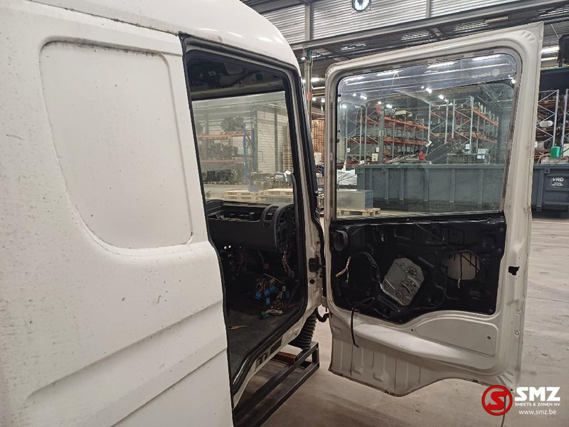 Scania Occ Cabine compleet Scania - Kabīne un interjers - Kravas automašīna: foto 4 Scania Occ Cabine compleet Scania - Kabīne un interjers - Kravas automašīna: foto 4
