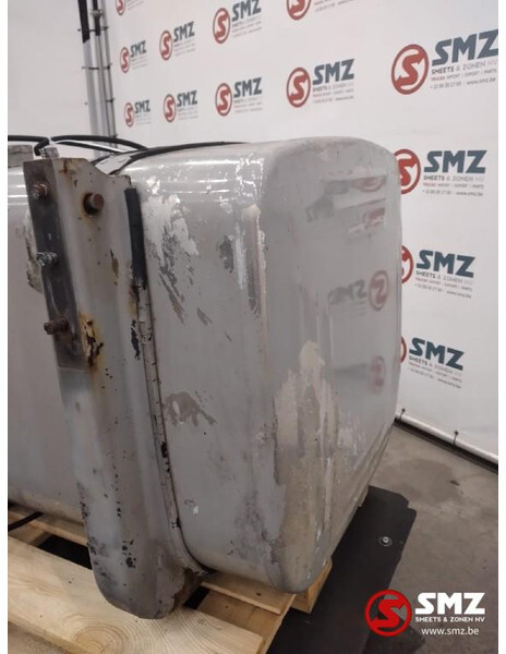 Scania Occ brandstoftank 700L Scania - Degvielas tvertne - Kravas automašīna: foto 4 Scania Occ brandstoftank 700L Scania - Degvielas tvertne - Kravas automašīna: foto 4