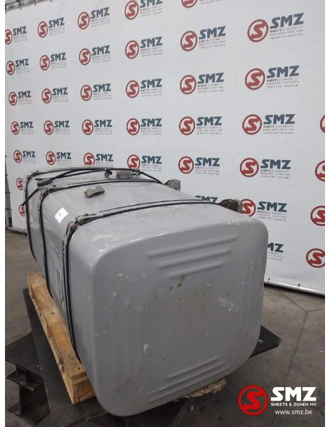 Scania Occ brandstoftank 700L Scania - Degvielas tvertne - Kravas automašīna: foto 2 Scania Occ brandstoftank 700L Scania - Degvielas tvertne - Kravas automašīna: foto 2