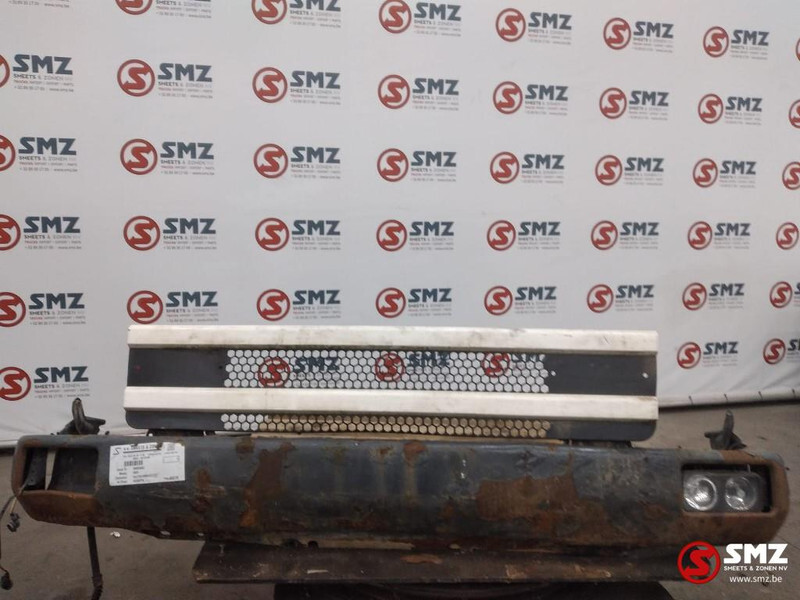 Scania Occ voorbumper+radiatorgrille Scania - Buferis - Kravas automašīna: foto 1 Scania Occ voorbumper+radiatorgrille Scania - Buferis - Kravas automašīna: foto 1