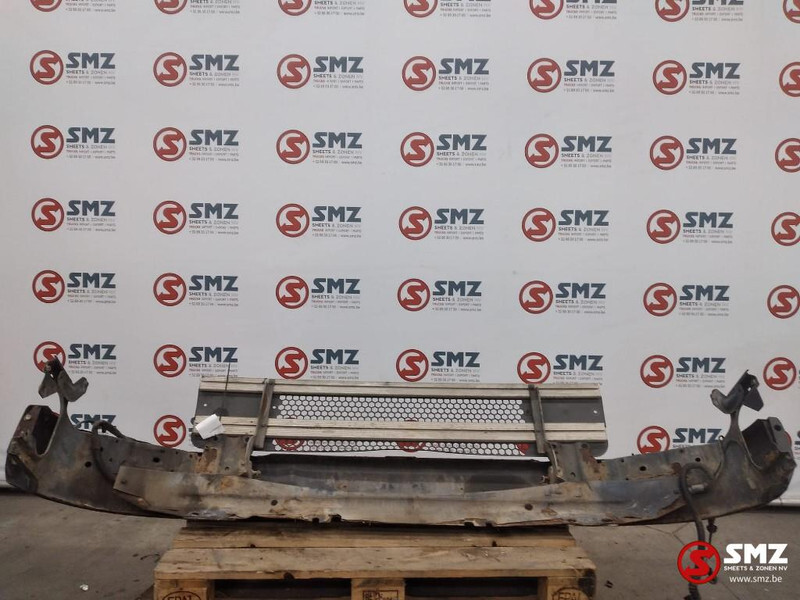 Scania Occ voorbumper+radiatorgrille Scania - Buferis - Kravas automašīna: foto 2 Scania Occ voorbumper+radiatorgrille Scania - Buferis - Kravas automašīna: foto 2