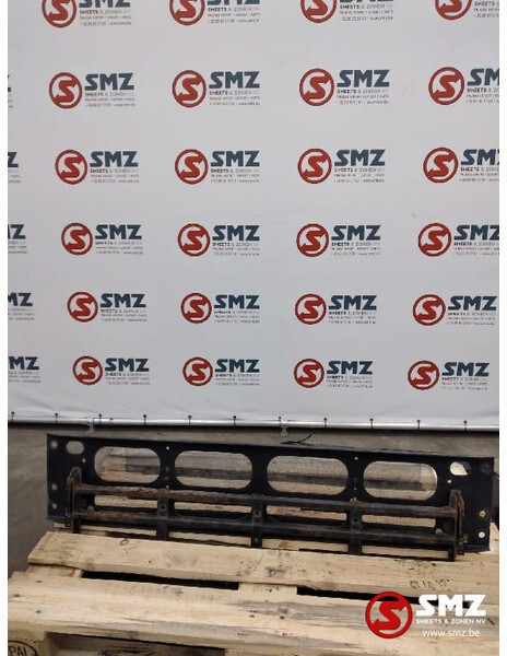 Volvo Occ binnenframe grille Volvo FH 20541198 - Radiatora reste - Kravas automašīna: foto 1 Volvo Occ binnenframe grille Volvo FH 20541198 - Radiatora reste - Kravas automašīna: foto 1