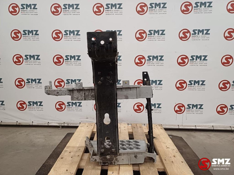 Volvo Occ opstap links Volvo - Kabīne un interjers - Kravas automašīna: foto 2 Volvo Occ opstap links Volvo - Kabīne un interjers - Kravas automašīna: foto 2