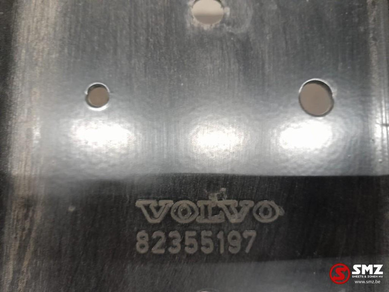 Volvo Occ opstap rechts Volvo - Kabīne un interjers - Kravas automašīna: foto 5 Volvo Occ opstap rechts Volvo - Kabīne un interjers - Kravas automašīna: foto 5