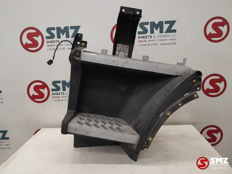 Volvo Occ opstapbak links Volvo - Kabīne un interjers - Kravas automašīna: foto 1 Volvo Occ opstapbak links Volvo - Kabīne un interjers - Kravas automašīna: foto 1