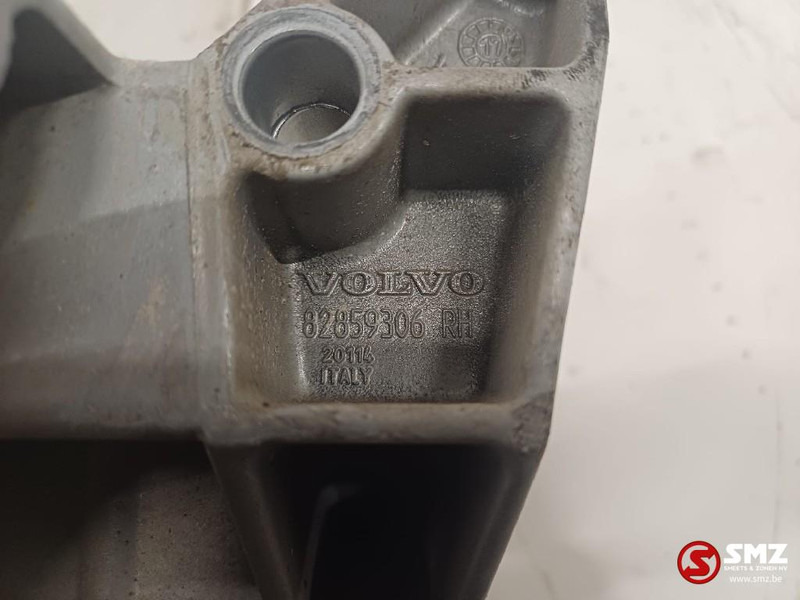 Volvo Occ opstaptrede rechts Volvo - Kabīne un interjers - Kravas automašīna: foto 5 Volvo Occ opstaptrede rechts Volvo - Kabīne un interjers - Kravas automašīna: foto 5