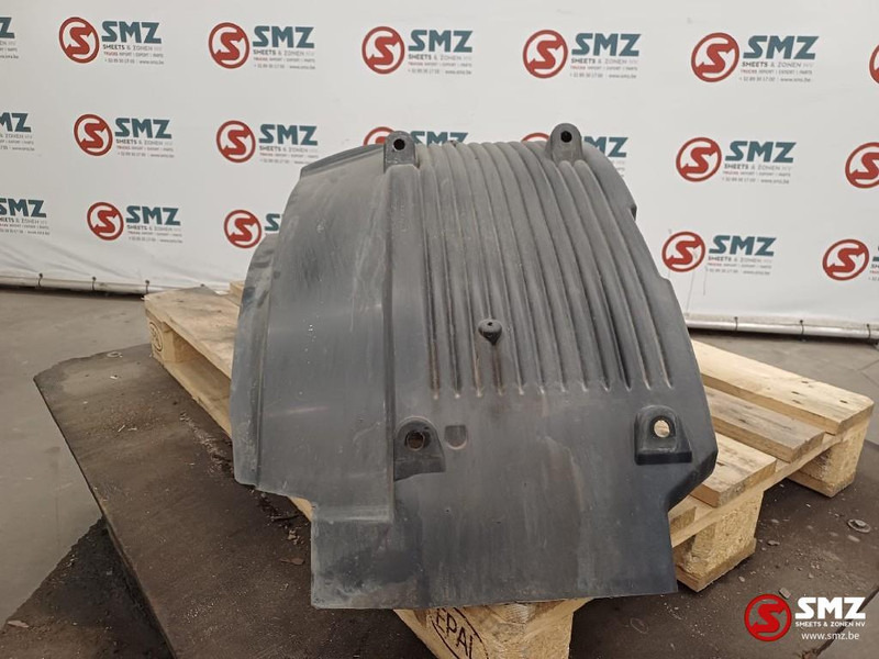 Volvo Occ spatscherm vooraan rechts Volvo - Virsbūve un ārpuse - Kravas automašīna: foto 4 Volvo Occ spatscherm vooraan rechts Volvo - Virsbūve un ārpuse - Kravas automašīna: foto 4