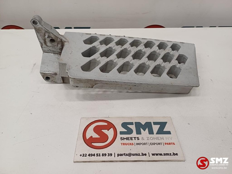 Volvo Occ treeplank rechts Volvo - Kabīne un interjers - Kravas automašīna: foto 1 Volvo Occ treeplank rechts Volvo - Kabīne un interjers - Kravas automašīna: foto 1