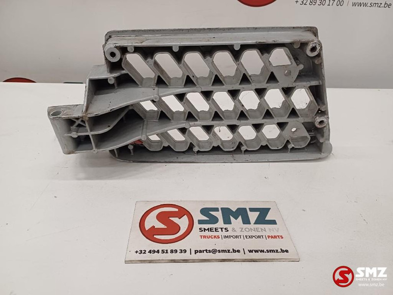 Volvo Occ treeplank rechts Volvo - Kabīne un interjers - Kravas automašīna: foto 5 Volvo Occ treeplank rechts Volvo - Kabīne un interjers - Kravas automašīna: foto 5