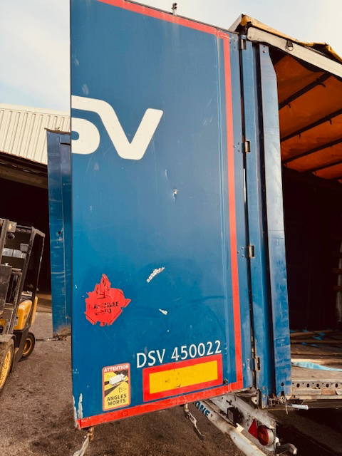 Krone Krone achterdeuren - Virsbūve un ārpuse - Kravas automašīna: foto 4 Krone Krone achterdeuren - Virsbūve un ārpuse - Kravas automašīna: foto 4