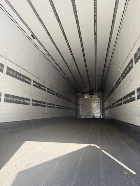 Schmitz Cargobull Thermoking SLXe 300 Laadklep Liftas 3924 dieseluren - Puspiekabe refrižerators: foto 5 Schmitz Cargobull Thermoking SLXe 300 Laadklep Liftas 3924 dieseluren - Puspiekabe refrižerators: foto 5