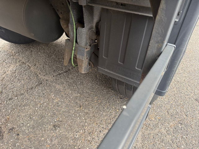 Schmitz Cargobull Vector 1550 liftas - Puspiekabe refrižerators: foto 5 Schmitz Cargobull Vector 1550 liftas - Puspiekabe refrižerators: foto 5