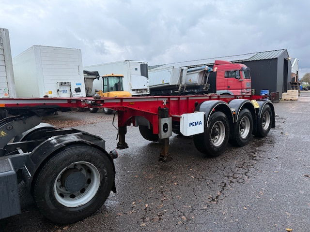 Van Hool 20 FT - Puspiekabe noņemamā virsbūve/ Konteineru vedējs: foto 2 Van Hool 20 FT - Puspiekabe noņemamā virsbūve/ Konteineru vedējs: foto 2