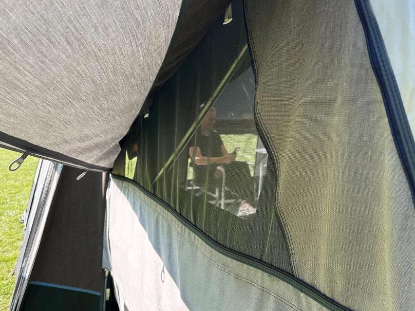 Camp-let Earth - Dzīvojamais treileris: foto 4 Camp-let Earth - Dzīvojamais treileris: foto 4