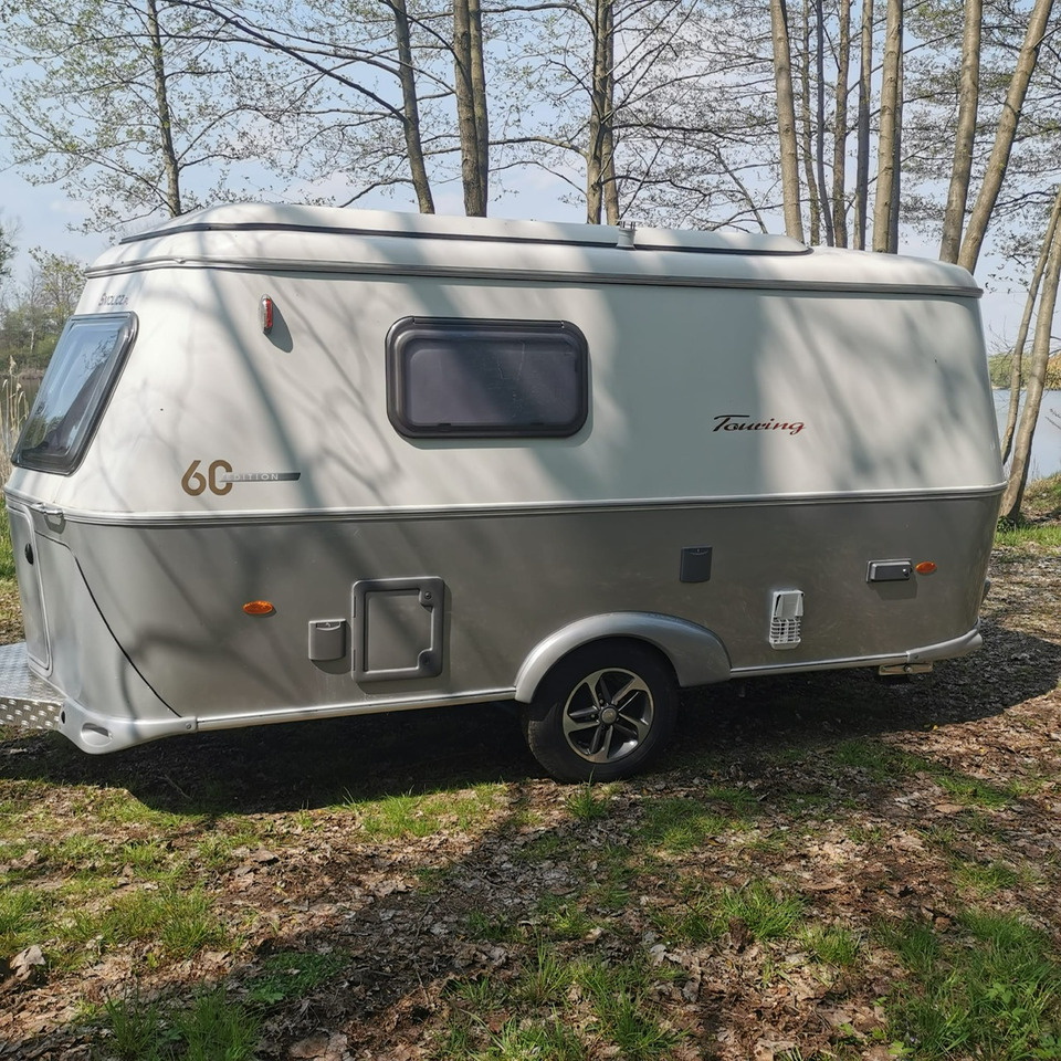 Eriba Triton 430 60 Jahre Edition 2022 - Dzīvojamais treileris: foto 4 Eriba Triton 430 60 Jahre Edition 2022 - Dzīvojamais treileris: foto 4