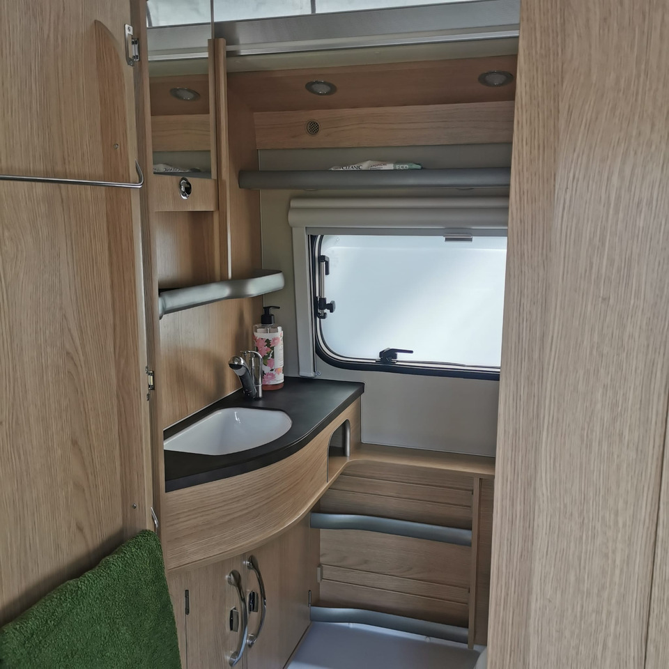 Dzīvojamais treileris Eriba Triton 430 60 Jahre Edition 2022: foto 12